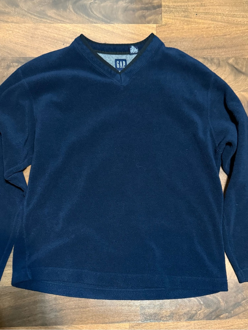 Vintage GAP Navy V-Neck Fleece Pullover Sweater